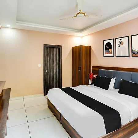 Super Townhouse Tapovan Exterior photo