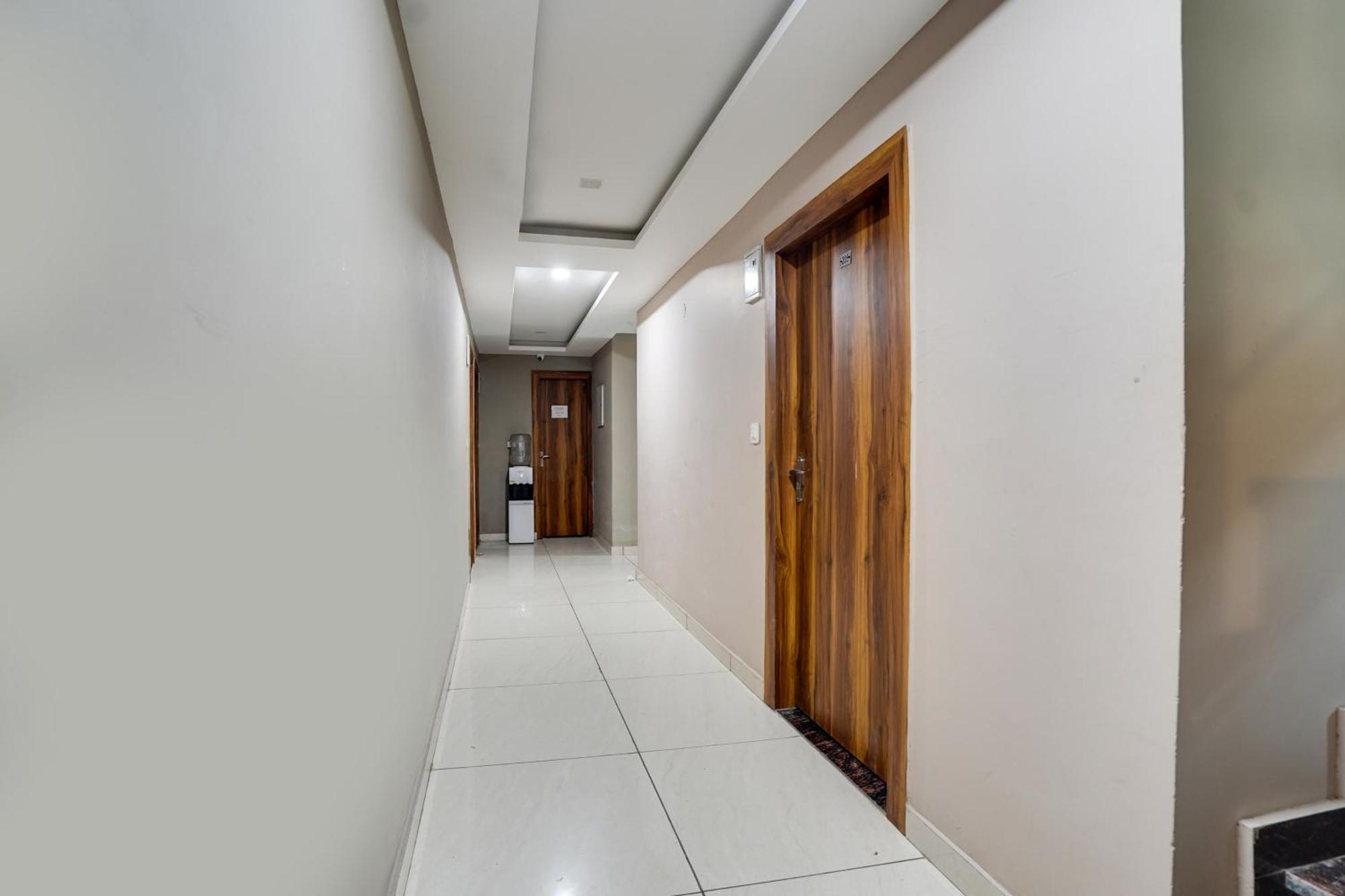 होटल Super Townhouse