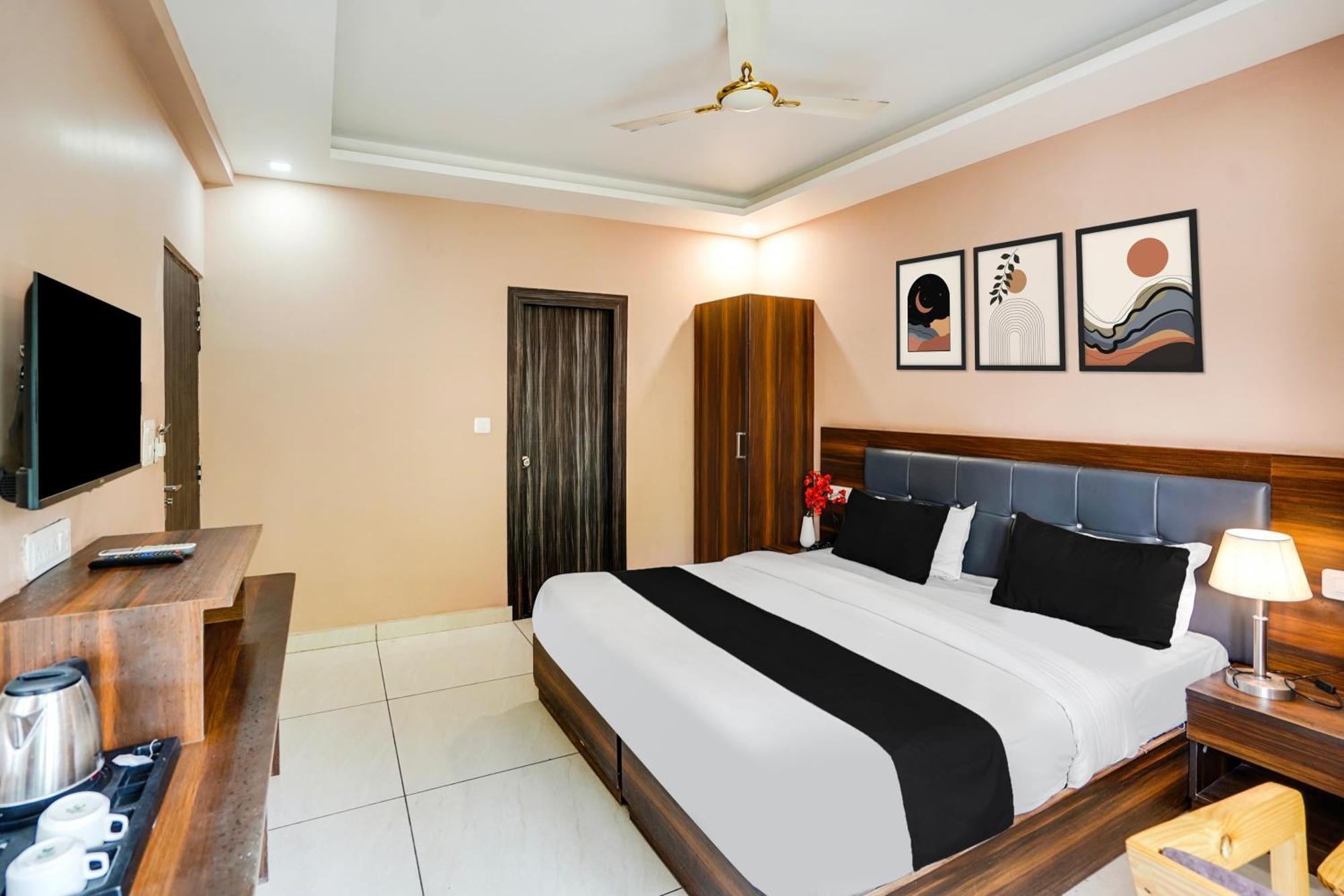 होटल Super Townhouse Tapovan